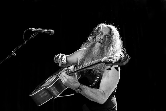 Hayseed Dixie 8 b&w